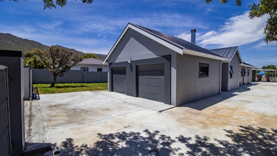 4 Bedroom Property for Sale in Kleinmond Western Cape